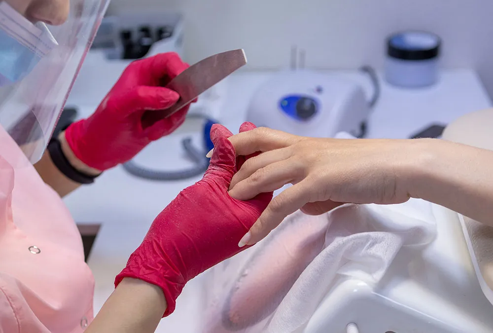 Descubra por que usar materiais descartáveis em seu salão de beleza é mais higiênico