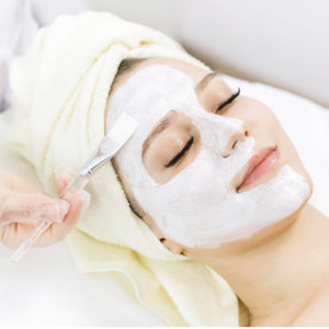 Confira uma lista com materiais básicos para estética facial